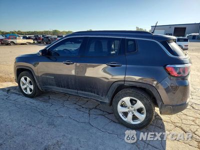 Drugie zdjęcie samochodu z przodu: 2018 JEEP COMPASS LATITUDE VIN:3C4NJDBB6JT142950 - miniatura