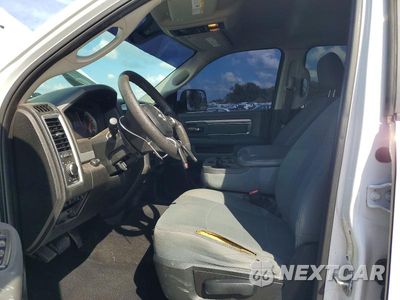 Zdjęcie 7 z 13 samochodu: 2018 RAM 2500 SLT VIN:3C6UR5DL2JG387910 - miniatura