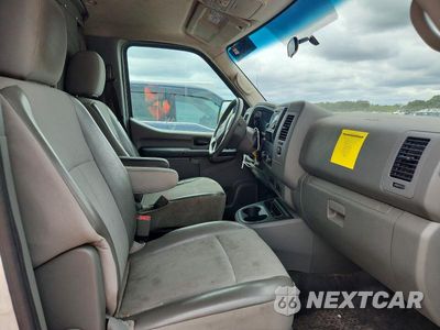 Zdjęcie 11 z 13 samochodu: 2018 NISSAN NV2500 DELIVERY VAN VIN:1N6BF0KM0JN809667 - miniatura