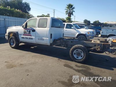 Drugie zdjęcie samochodu z przodu: 2005 GMC SIERRA C2500 HEAVY DUTY VIN:1GDHC232X6F126340 - miniatura