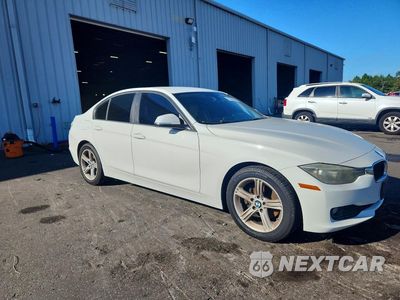 Czwarte zdjęcie samochodu z boku: 2014 BMW 320 I VIN:WBA3B1C51EK133637 - miniatura