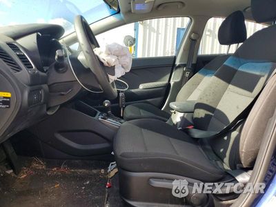 Zdjęcie 7 z 12 samochodu: 2017 KIA FORTE LX VIN:3KPFK4A71HE149978 - miniatura