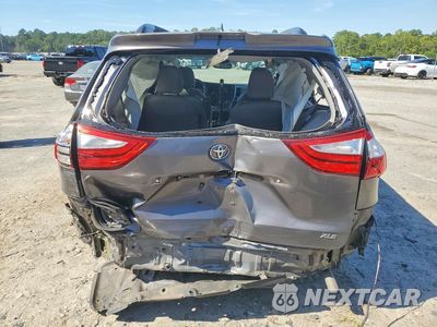 Zdjęcie 6 z 14 samochodu: 2018 TOYOTA SIENNA XLE 8-PASSENGER VIN:5TDYZ3DC1JS910608 - miniatura