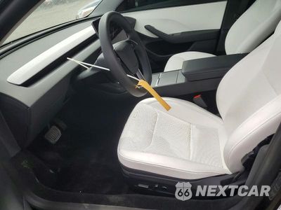Zdjęcie 7 z 12 samochodu: 2025 TESLA MODEL 3 VIN:5YJ3E1EAXSF073404 - miniatura