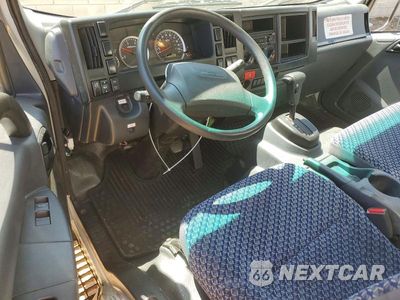 Zdjęcie 8 z 13 samochodu: 2024 CHEVROLET 4500HD BOX TRUCK VIN:JALCDW163R7018602 - miniatura