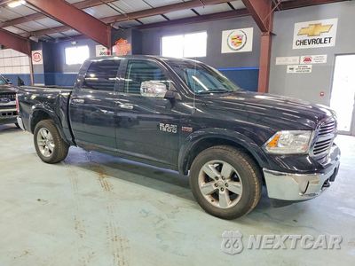 Czwarte zdjęcie samochodu z boku: 2015 RAM 1500 LARAMIE VIN:1C6RR7NT2FS767815 - miniatura