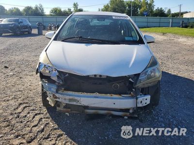 Piąte zdjęcie samochodu w środku: 2017 TOYOTA YARIS 5-DOOR L FLEET VIN:VNKKTUD38HA073710 - miniatura