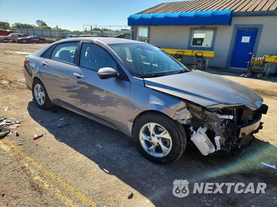 Czwarte zdjęcie samochodu z boku: 2023 HYUNDAI ELANTRA SE VIN:KMHLL4AG6PU471690 - miniatura