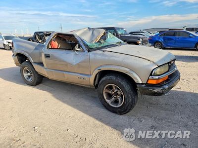 Czwarte zdjęcie samochodu z boku: 1998 CHEVROLET S TRUCK S10 VIN:1GCCS1443W8145599 - miniatura