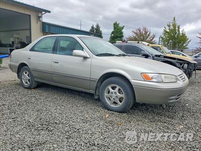 Czwarte zdjęcie samochodu z boku: 1999 TOYOTA CAMRY LE VIN:JT2BG22K9X0343746 - miniatura
