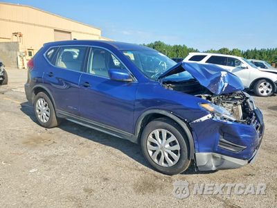 Czwarte zdjęcie samochodu z boku: 2017 NISSAN ROGUE S VIN:KNMAT2MT6HP504048 - miniatura