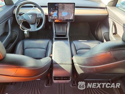 Zdjęcie 8 z 12 samochodu: 2018 TESLA MODEL 3 VIN:5YJ3E1EB7JF069172 - miniatura