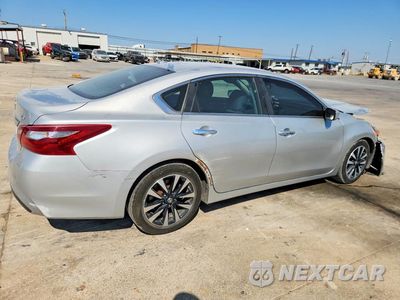 Trzecie zdjęcie samochodu z tyłu: 2018 NISSAN ALTIMA 2.5 SV VIN:1N4AL3AP7JC106119 - miniatura