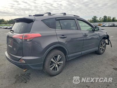Trzecie zdjęcie samochodu z tyłu: 2017 TOYOTA RAV4 XLE VIN:JTMRFREV1HJ117753 - miniatura