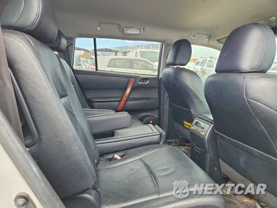 Zdjęcie 11 z 13 samochodu: 2008 TOYOTA HIGHLANDER LIMITED VIN:JTEDS42A682053726 - miniatura