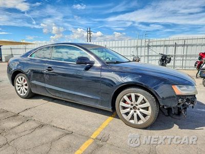 Czwarte zdjęcie samochodu z boku: 2011 AUDI A5 PREMIUM PLUS VIN:WAULFAFRXBA009970 - miniatura