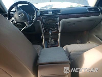 Zdjęcie 8 z 12 samochodu: 2012 VOLKSWAGEN PASSAT SEL VIN:1VWCH7A32CC110202 - miniatura