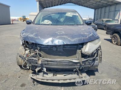Piąte zdjęcie samochodu w środku: 2015 NISSAN ROGUE S VIN:KNMAT2MT0FP587523 - miniatura