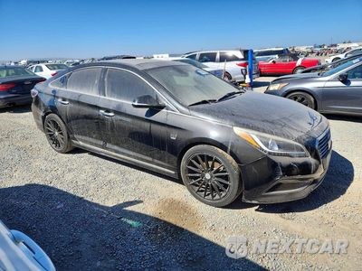 Czwarte zdjęcie samochodu z boku: 2016 HYUNDAI SONATA HYBRID LIMITED VIN:KMHE34L11GA033534 - miniatura