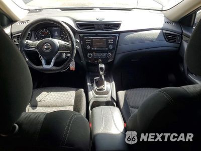 Zdjęcie 8 z 13 samochodu: 2017 NISSAN ROGUE S VIN:KNMAT2MV1HP553045 - miniatura