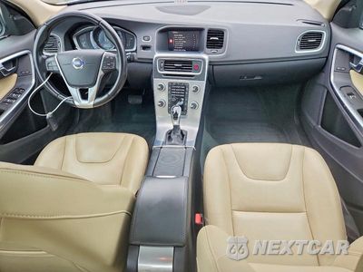 Zdjęcie 8 z 12 samochodu: 2018 VOLVO S60 INSCRIPTION VIN:LYV402TK0JB172415 - miniatura