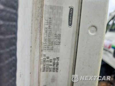 Zdjęcie 13 z 14 samochodu: 2006 FREIGHTLINER CST120 SEMI TRUCK VIN:1FUJBBCK86LU40264 - miniatura