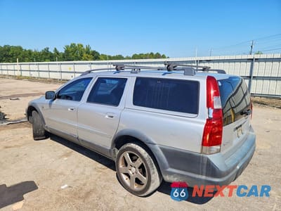 Drugie zdjęcie samochodu z przodu: 2004 VOLVO XC70 VIN:YV1SZ59H441163152 - miniatura