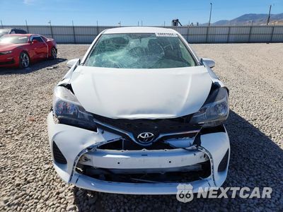 Piąte zdjęcie samochodu w środku: 2015 TOYOTA YARIS 5-DOOR L VIN:VNKKTUD39FA041460 - miniatura