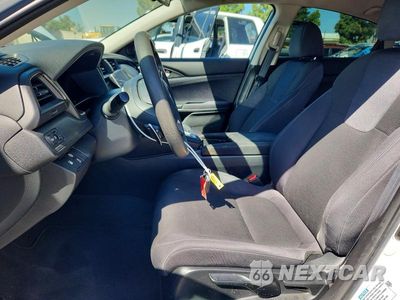 Zdjęcie 7 z 12 samochodu: 2022 HONDA INSIGHT EX VIN:19XZE4F58NE014472 - miniatura