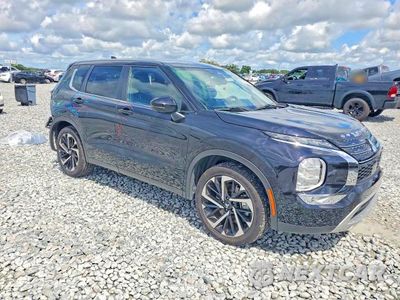 Czwarte zdjęcie samochodu z boku: 2023 MITSUBISHI OUTLANDER SE VIN:JA4J3UA82PZ025084 - miniatura