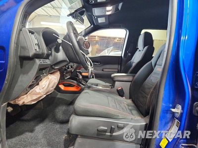 Zdjęcie 7 z 12 samochodu: 2025 NISSAN FRONTIER PRO-4X VIN:1N6ED1FK3SN642935 - miniatura