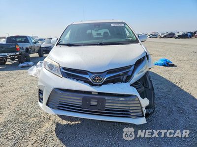 Piąte zdjęcie samochodu w środku: 2020 TOYOTA SIENNA XLE 8-PASSENGER VIN:5TDYZ3DC0LS037582 - miniatura
