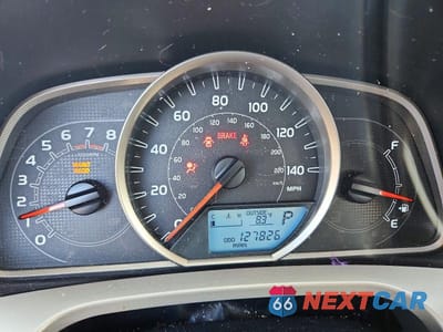 Zdjęcie 9 z 12 samochodu: 2015 TOYOTA RAV4 LE VIN:JTMBFREV2FJ050238 - miniatura
