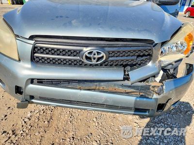 Zdjęcie 12 z 13 samochodu: 2008 TOYOTA RAV4 BASE VIN:JTMBD35V385125348 - miniatura