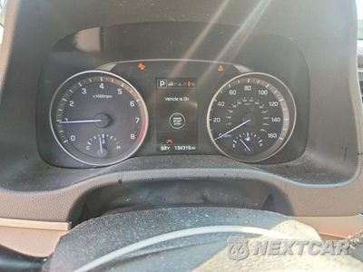 Zdjęcie 9 z 12 samochodu: 2017 HYUNDAI ELANTRA LIMITED VIN:KMHD84LF0HU164513 - miniatura