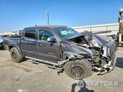 Czwarte zdjęcie samochodu z boku: 2018 TOYOTA TACOMA TRD OFF-ROAD VIN:3TMCZ5AN7JM152432 - miniatura