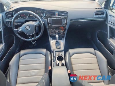 Zdjęcie 8 z 12 samochodu: 2016 VOLKSWAGEN GOLF SPORTWAGEN S VIN:3VWC17AU7GM515442 - miniatura