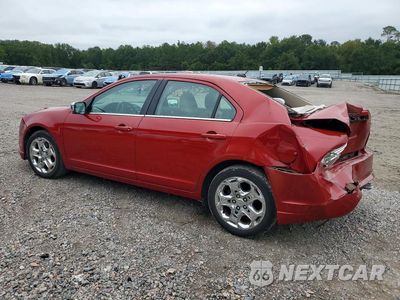 Trzecie zdjęcie samochodu z tyłu: 2010 FORD FUSION SE VIN:3FAHP0HA1AR196856 - miniatura