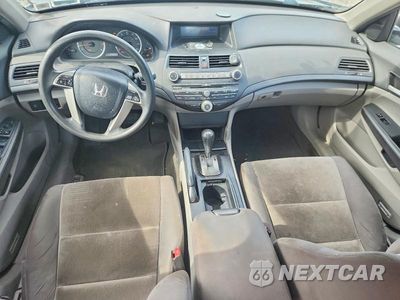 Zdjęcie 8 z 13 samochodu: 2010 HONDA ACCORD LX VIN:1HGCP2F37AA160914 - miniatura