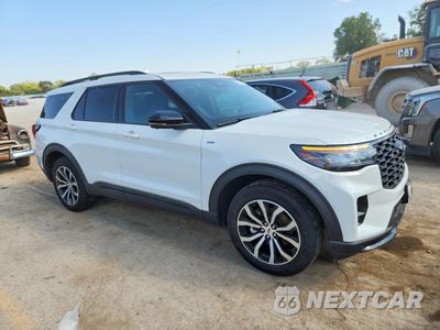 Czwarte zdjęcie samochodu z boku: 2025 FORD EXPLORER ST-LINE VIN:1FMUK8KH3SGC99972 - miniatura