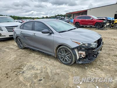 Czwarte zdjęcie samochodu z boku: 2022 KIA FORTE GT LINE VIN:3KPF54AD4NE511018 - miniatura