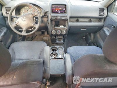 Zdjęcie 8 z 13 samochodu: 2005 HONDA CR-V LX VIN:SHSRD78515U336827 - miniatura