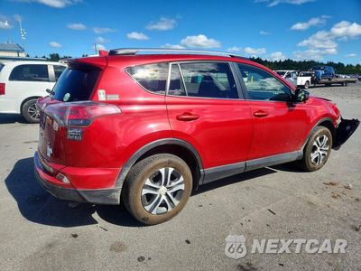 Trzecie zdjęcie samochodu z tyłu: 2017 TOYOTA RAV4 LE VIN:JTMBFREV5HJ108250 - miniatura