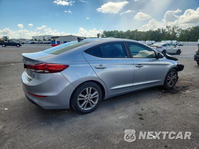 Trzecie zdjęcie samochodu z tyłu: 2017 HYUNDAI ELANTRA VALUE EDITION VIN:5NPD84LFXHH143439 - miniatura