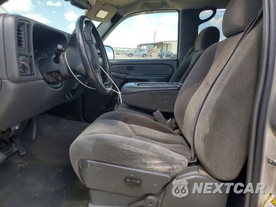 Zdjęcie 7 z 12 samochodu: 2005 CHEVROLET SILVERADO C1500 VIN:2GCEC13T051222722 - miniatura
