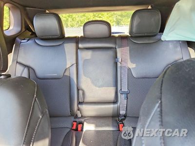 Zdjęcie 10 z 13 samochodu: 2025 JEEP COMPASS LATITUDE VIN:3C4NJDBN5ST558029 - miniatura