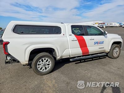 Trzecie zdjęcie samochodu z tyłu: 2025 TOYOTA TACOMA VIN:3TMLB5JN8SM163929 - miniatura