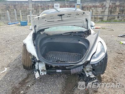 Piąte zdjęcie samochodu w środku: 2022 TESLA MODEL 3 VIN:5YJ3E1EB4NF178064 - miniatura