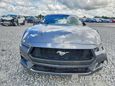 Piąte zdjęcie samochodu w środku: 2025 FORD MUSTANG VIN:1FA6P8TH8S5126978 - miniatura