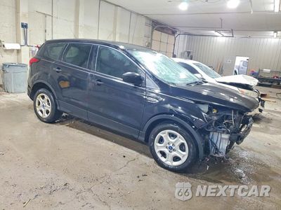 Czwarte zdjęcie samochodu z boku: 2019 FORD ESCAPE S VIN:1FMCU0F73KUA18022 - miniatura